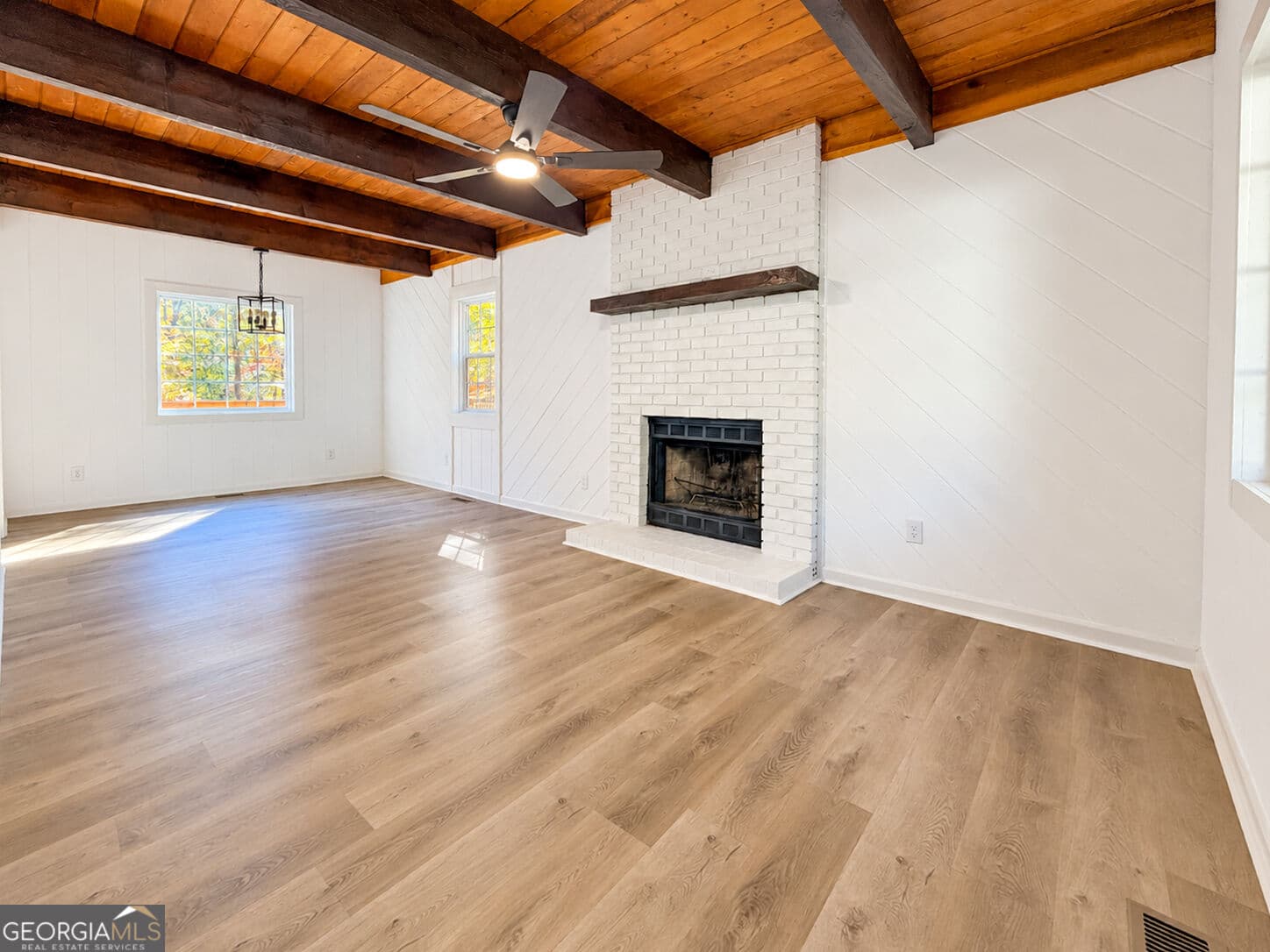 3 bedroom, 3 bathroom, 1,230 sq ft single family residence for sale at 198 Abb Helton Road, Cleveland, GA 30528 — photo 4