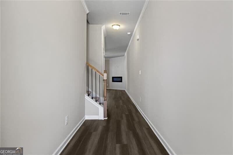 4 bedroom, 2.5 bathroom, 2,073 sq ft townhouse for rent at 5274 Fox Den Road, Oakwood, GA 30566 for $2,100 a month — photo 2