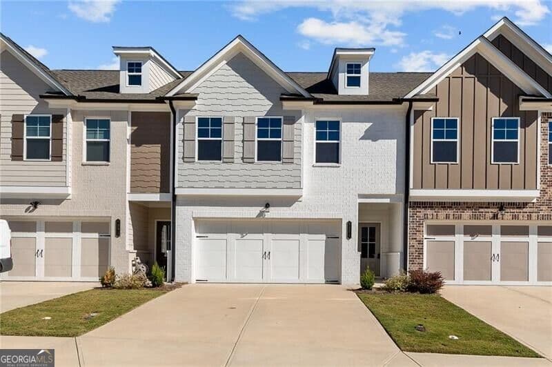 4 bedroom, 2.5 bathroom, 2,073 sq ft townhouse for rent at 5274 Fox Den Road, Oakwood, GA 30566 for $2,100 a month — photo 1 of 43