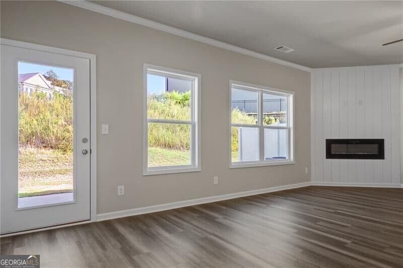 4 bedroom, 2.5 bathroom, 2,073 sq ft townhouse for rent at 5274 Fox Den Road, Oakwood, GA 30566 for $2,100 a month — photo 9