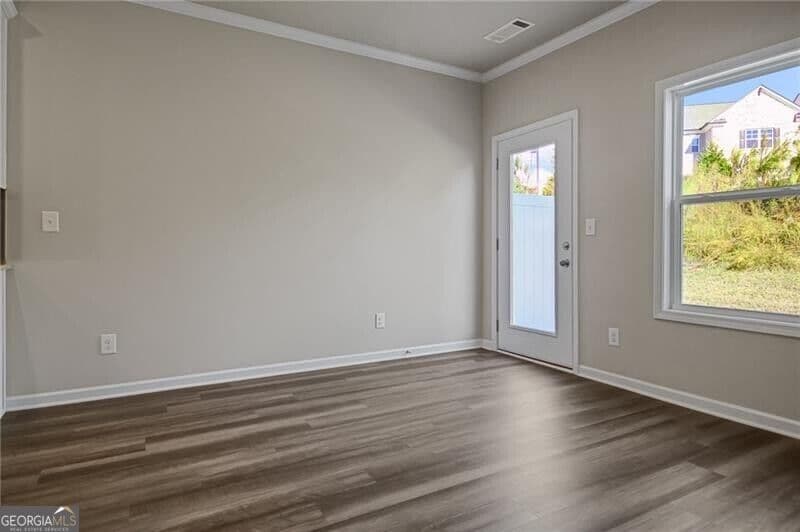 4 bedroom, 2.5 bathroom, 2,073 sq ft townhouse for rent at 5274 Fox Den Road, Oakwood, GA 30566 for $2,100 a month — photo 8
