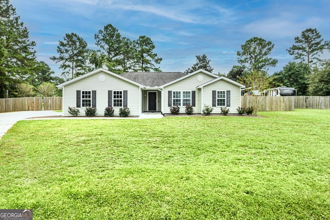 52 Yorkshire Lane, Waverly, GA 31565 — most recent listing photo