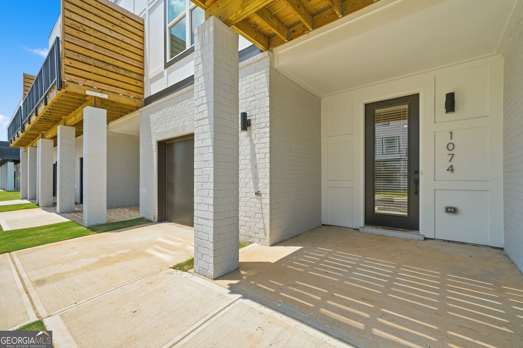 5 bedroom, 4 bathroom, 2,716 sq ft townhouse for sale at 1066 Glen Opal Drive, Decatur, GA 30032 — photo 8