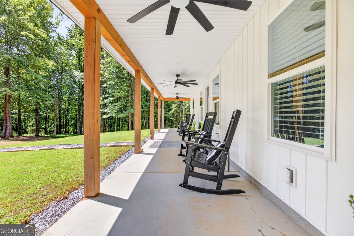 3 bedroom, 2 bathroom, 1,518 sq ft single family residence for sale at 206 Lake Oglethorpe Drive, Arnoldsville, GA 30619 — photo 10