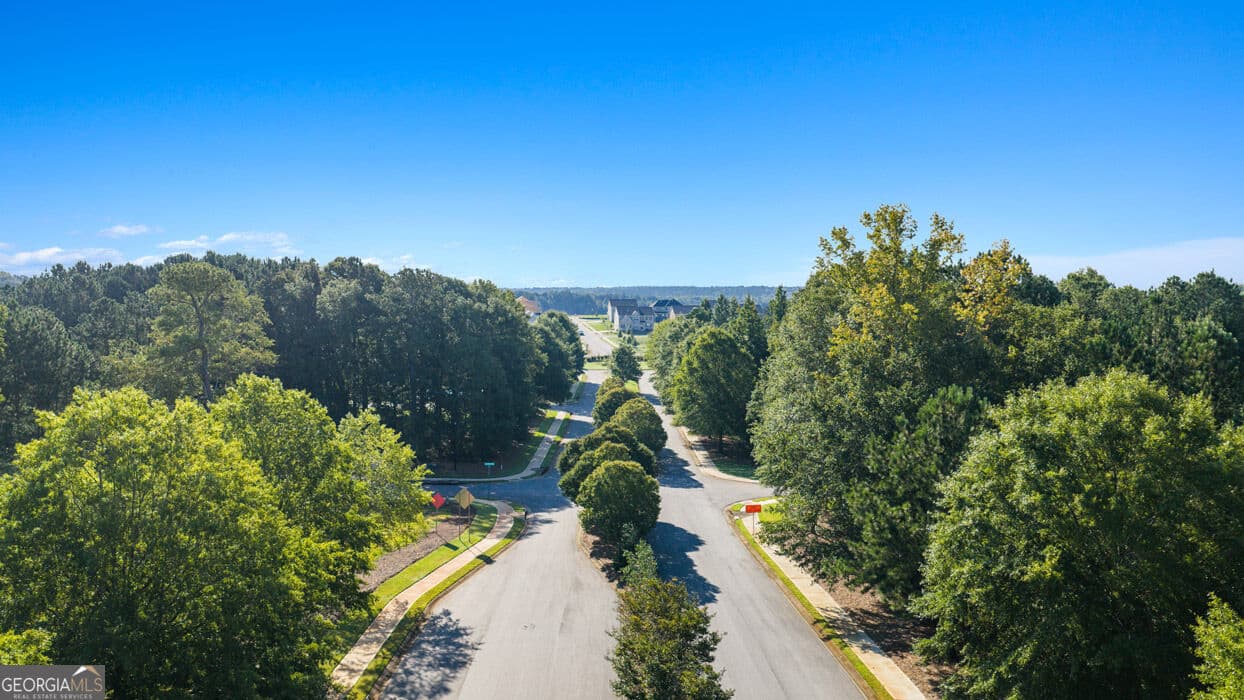 4 bedroom, 2.5 bathroom, 2,608 sq ft single family residence for sale at 1267 Rivercrest Drive, Bogart, GA 30622 — photo 5