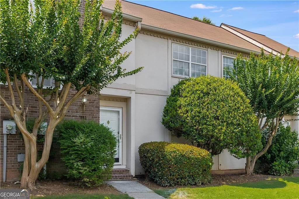 3 bedroom, 3.5 bathroom, 2,024 sq ft condominium for sale at 502 Bridge Lane, Smyrna, GA 30082