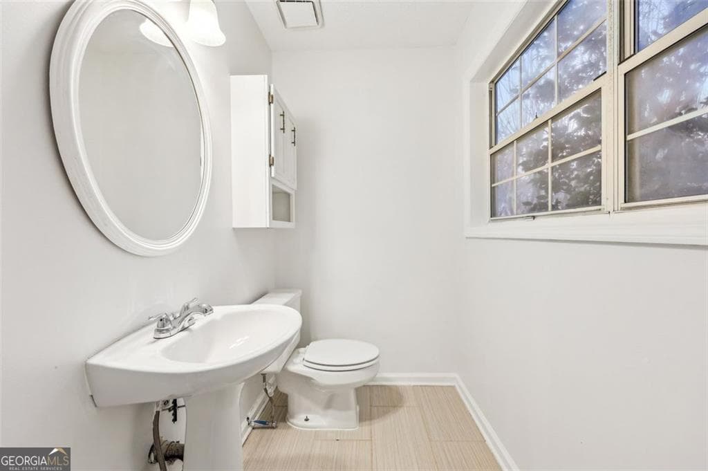 3 bedroom, 3.5 bathroom, 2,024 sq ft condominium for sale at 502 Bridge Lane, Smyrna, GA 30082 — photo 5
