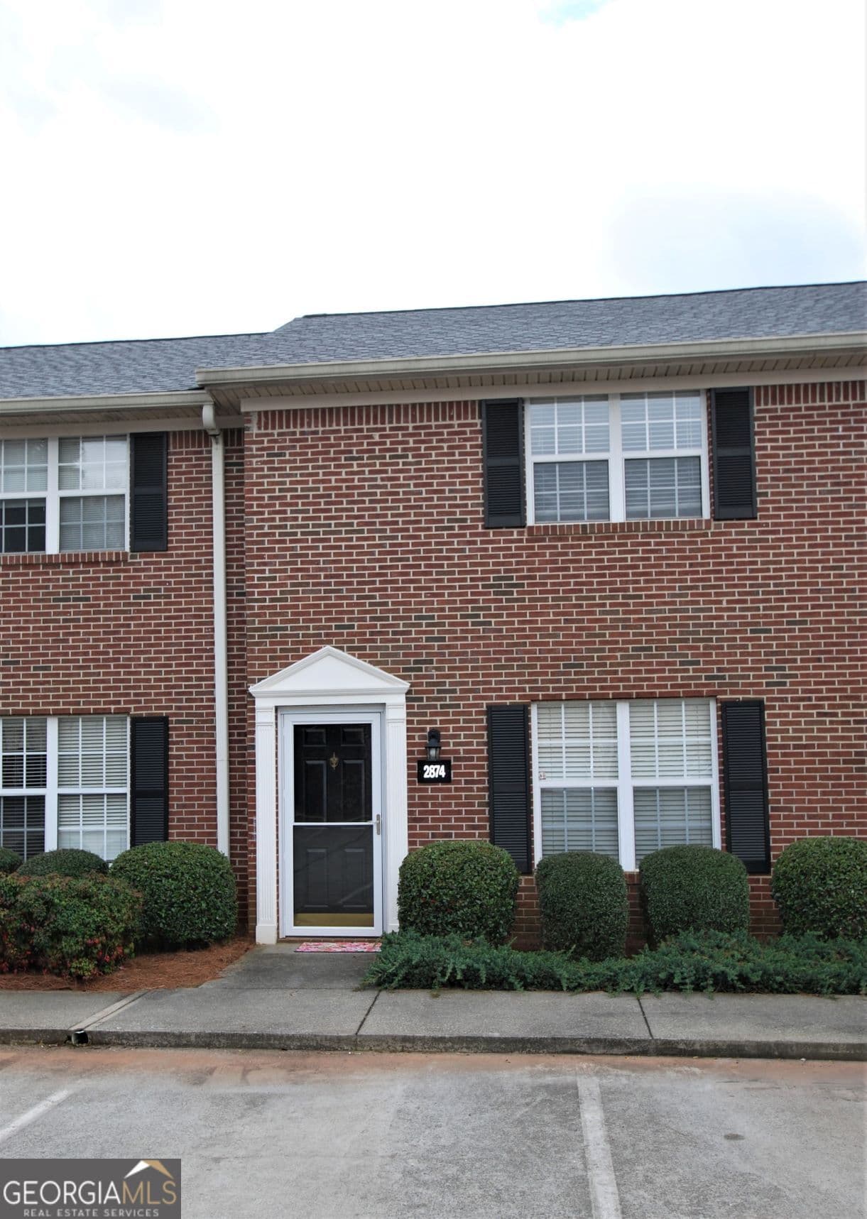 2 bedroom, 1.5 bathroom, 1,005 sq ft townhouse for rent at 2874 Florence Drive, Gainesville, GA 30504 for $1,395 a month — photo 1 of 1