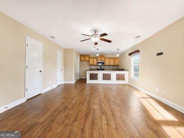 4 bedroom, 2.5 bathroom, 1,952 sq ft single family residence for sale at 113 Thoroughbred Drive, Guyton, GA 31312 — photo 10