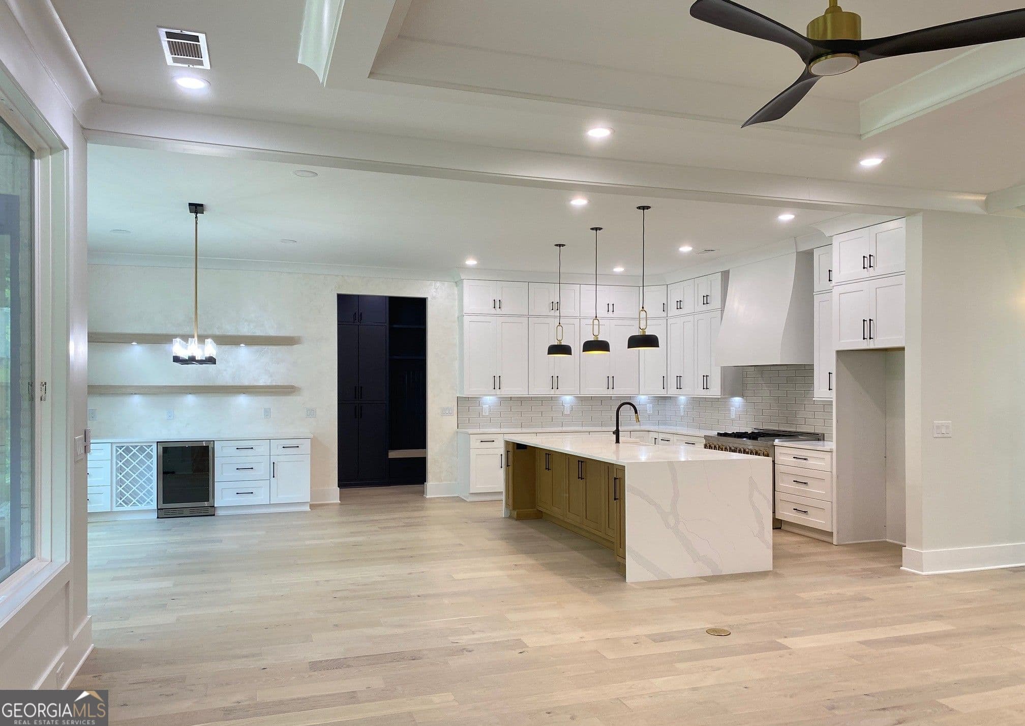5 bedroom, 5.5 bathroom, 4,800 sq ft single family residence for sale at 1560 Ewing Chapel Road, Dacula, GA 30019 — photo 5