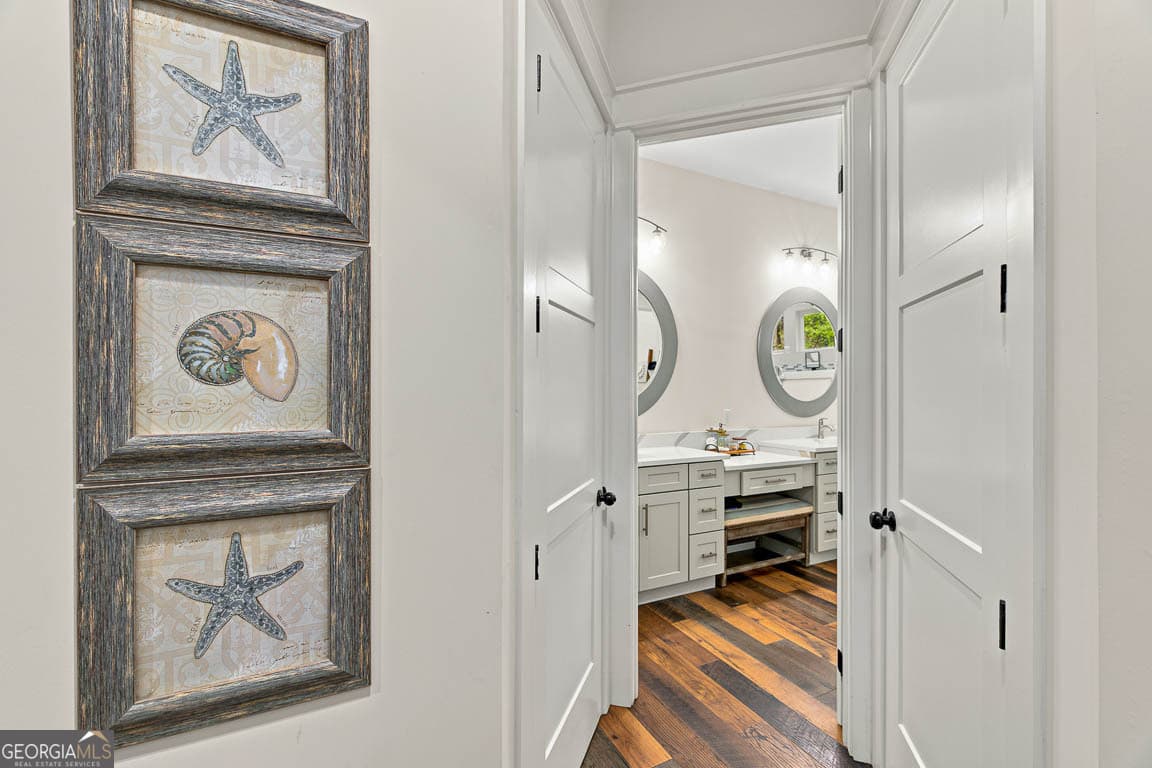 3 bedroom, 3.5 bathroom, 3,200 sq ft single family residence for sale at 100 Virginia, St. Simons, GA 31522 — photo 5
