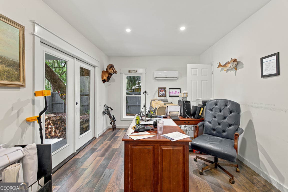 3 bedroom, 3.5 bathroom, 3,200 sq ft single family residence for sale at 100 Virginia, St. Simons, GA 31522 — photo 9