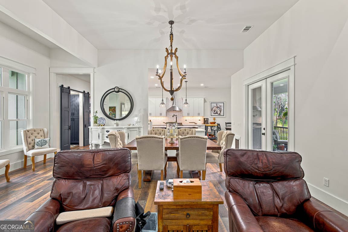 3 bedroom, 3.5 bathroom, 3,200 sq ft single family residence for sale at 100 Virginia, St. Simons, GA 31522 — photo 10