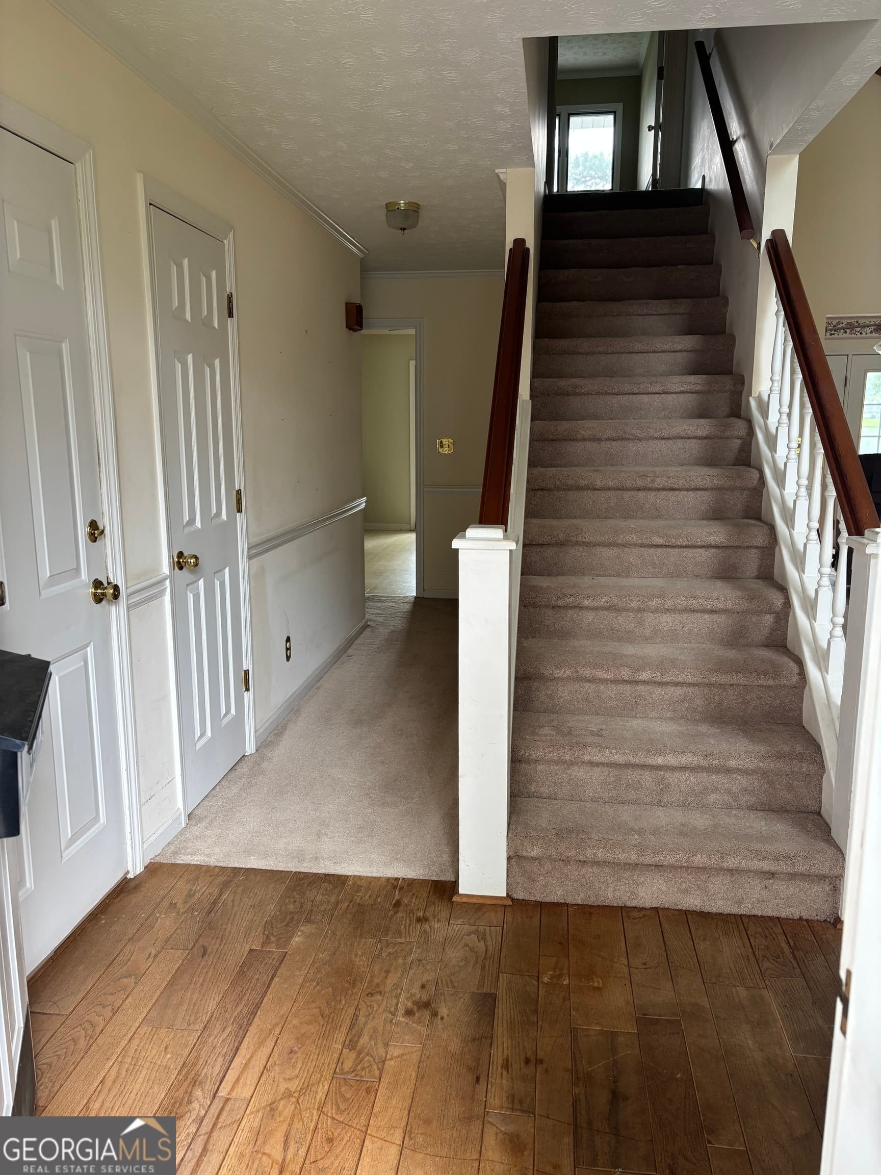 3 bedroom, 2 bathroom, 1,661 sq ft single family residence for sale at 207A Lakeshore Circle, Milledgeville, GA 31061 — photo 2