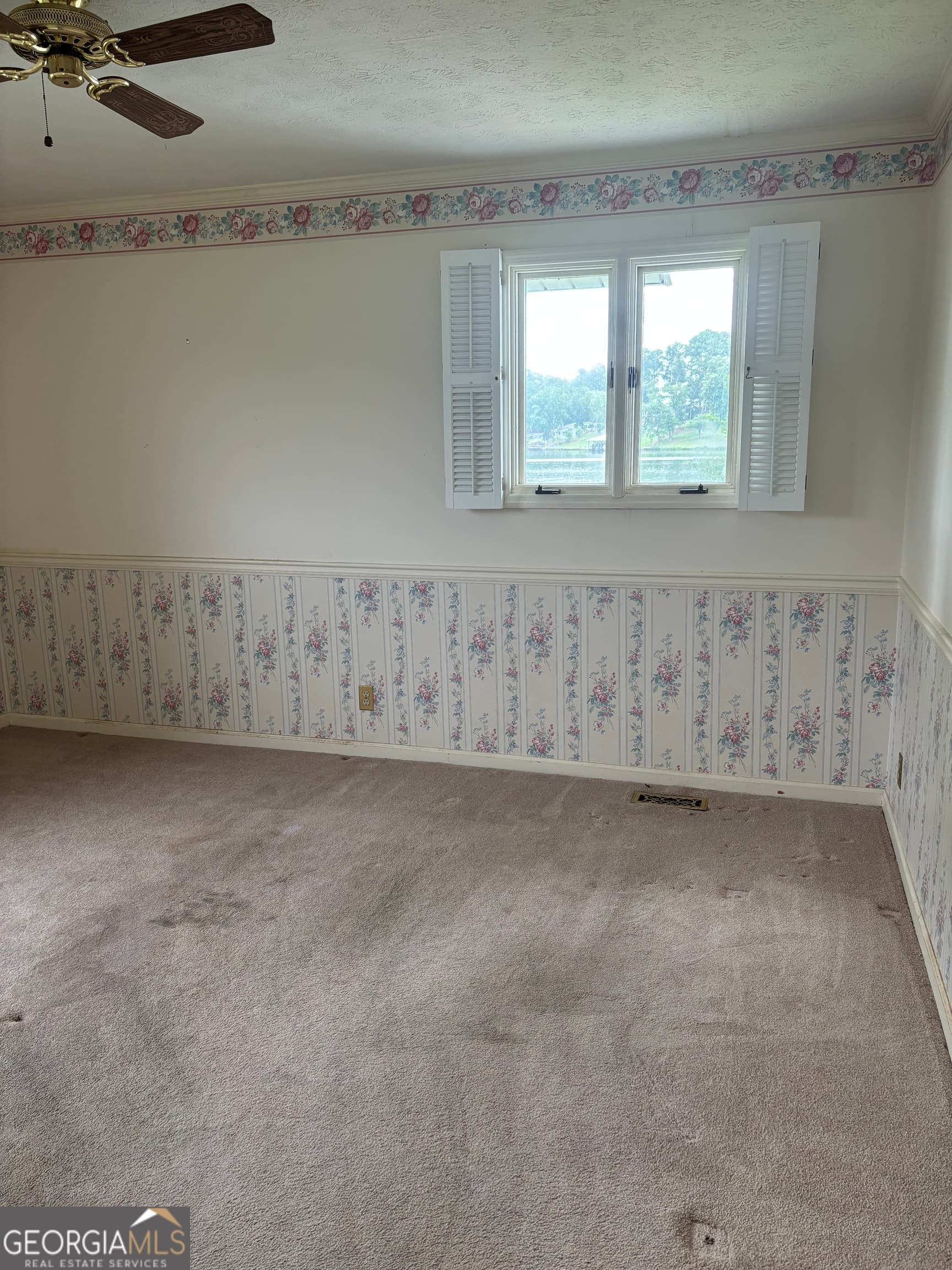 3 bedroom, 2 bathroom, 1,661 sq ft single family residence for sale at 207A Lakeshore Circle, Milledgeville, GA 31061 — photo 9