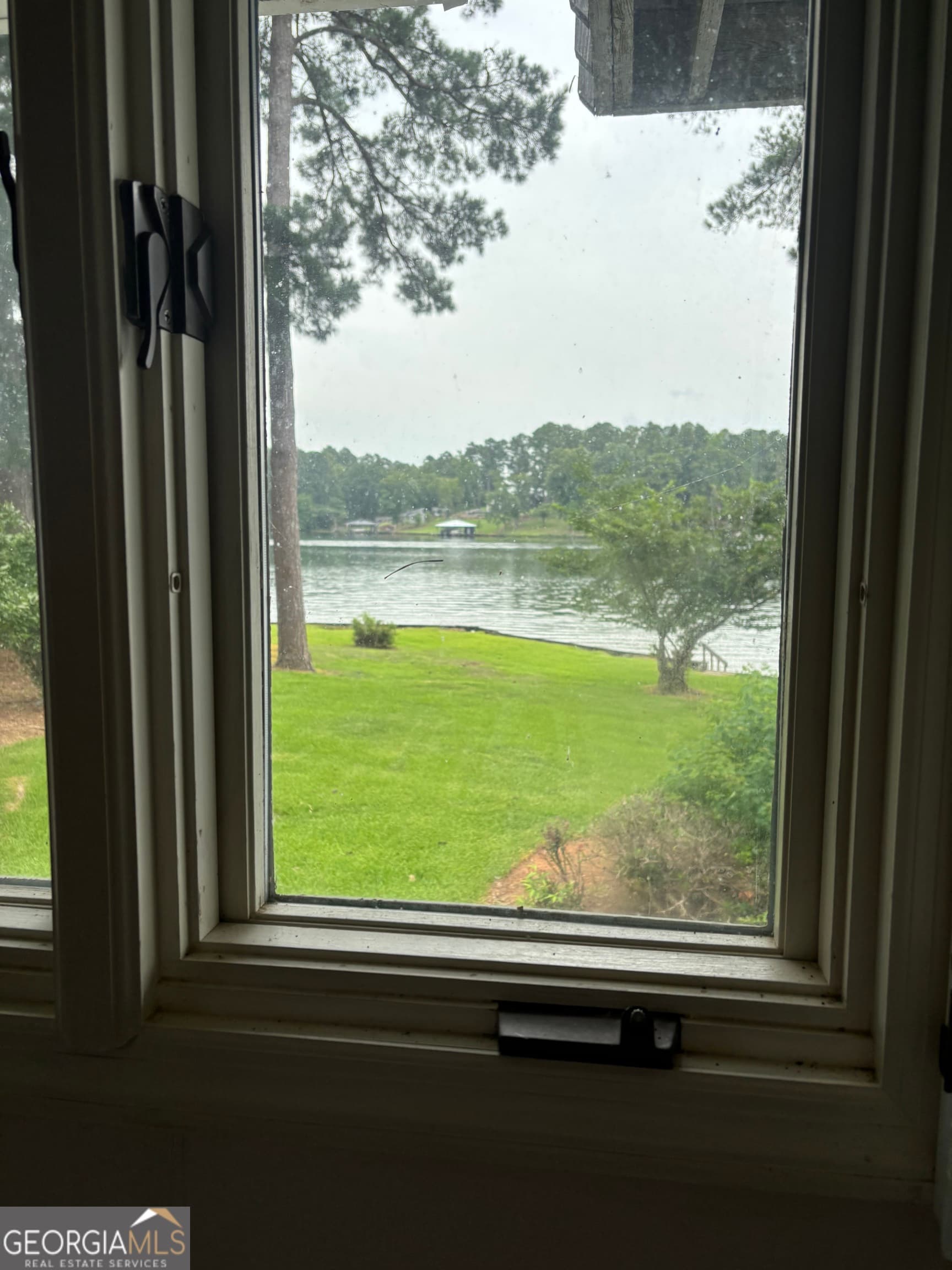 3 bedroom, 2 bathroom, 1,661 sq ft single family residence for sale at 207A Lakeshore Circle, Milledgeville, GA 31061 — photo 10
