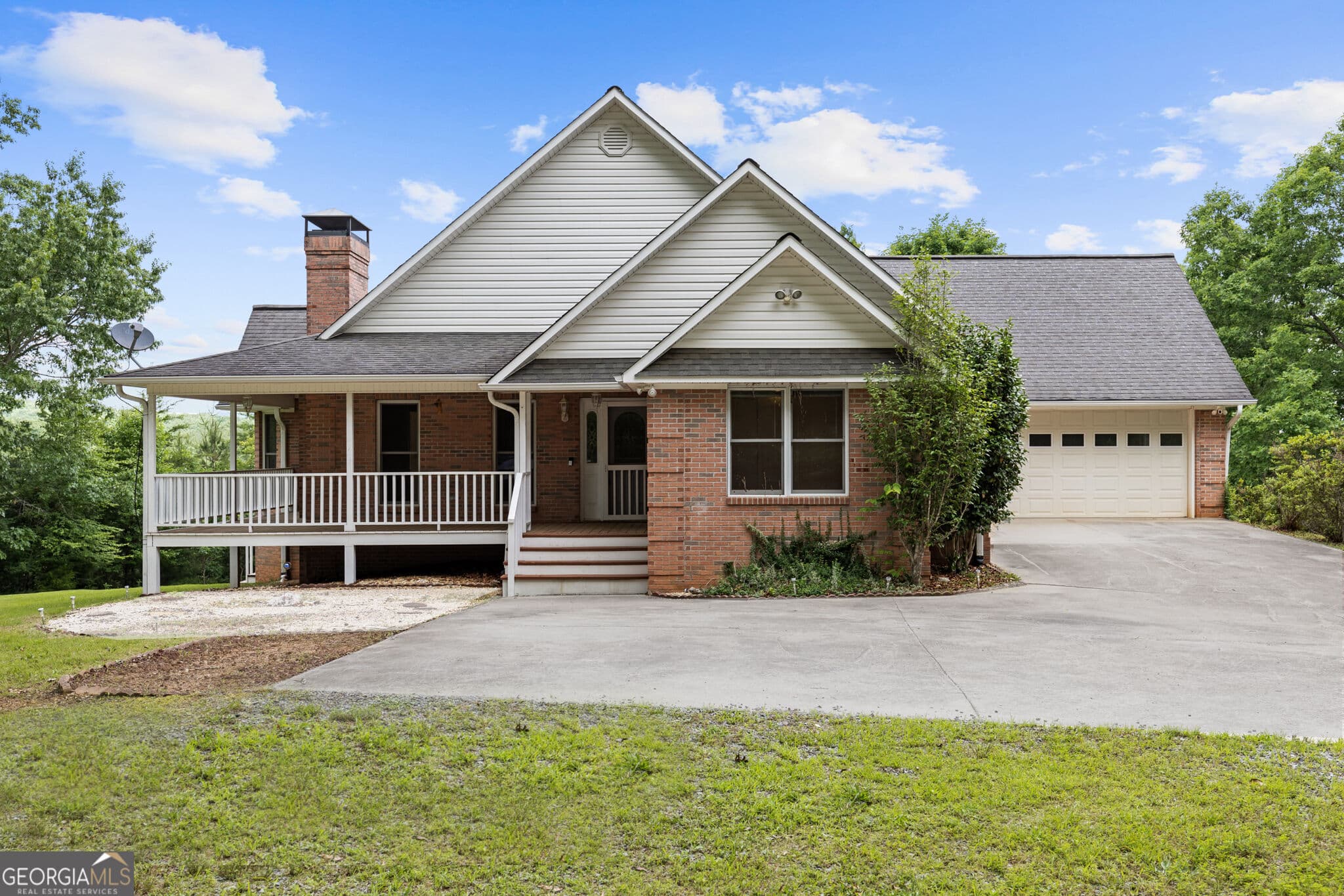 3 bedroom, 2 bathroom, 4,437 sq ft single family residence under contract at 177 - H Shangri La Drive, Mineral Bluff, GA 30559 — photo 5