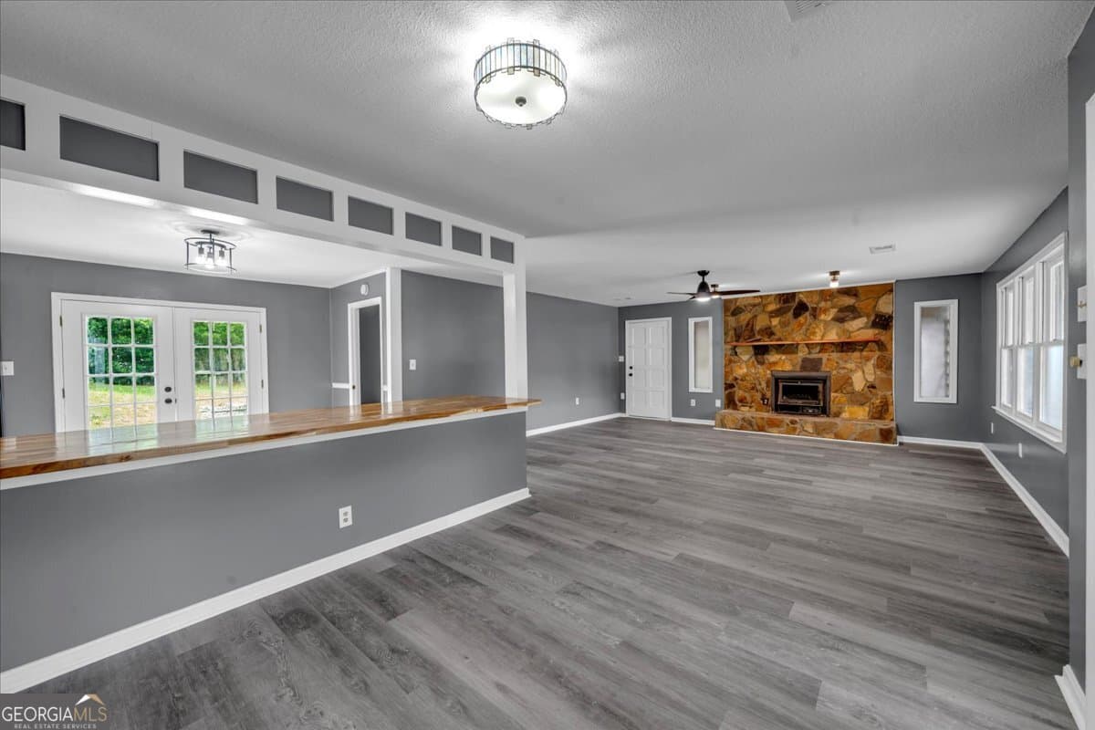 4 bedroom, 2 bathroom, 1,866 sq ft single family residence for sale at 111 Weaver Road, Warner Robins, GA 31093 — photo 6
