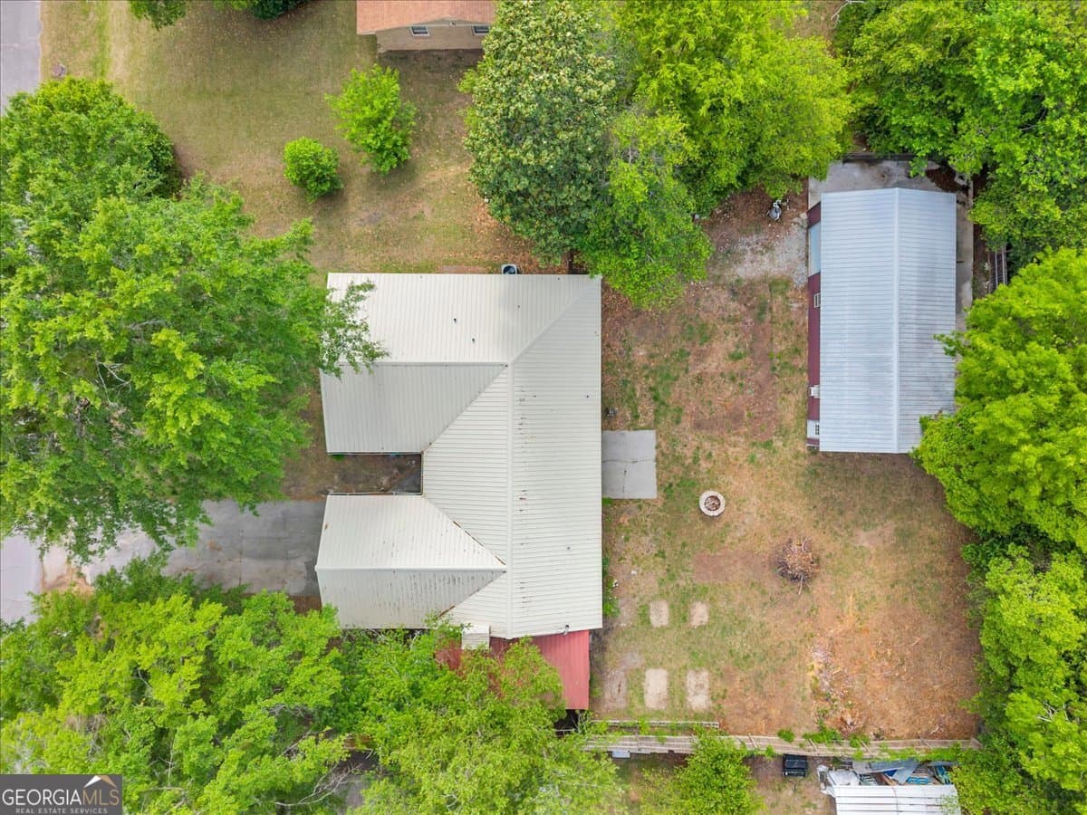 4 bedroom, 2 bathroom, 1,866 sq ft single family residence for sale at 111 Weaver Road, Warner Robins, GA 31093 — photo 5
