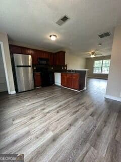 3 bedroom, 2.5 bathroom, 1,404 sq ft townhouse for sale at 500 Jaclyn Circle, Mcdonough, GA 30253 — photo 5