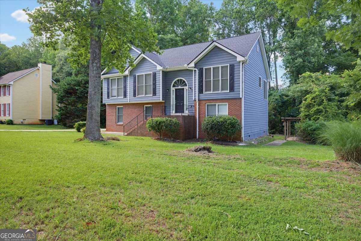 4 bedroom, 3 bathroom, 2,105 sq ft single family residence for sale at 10 Fairhaven Court, Covington, GA 30016