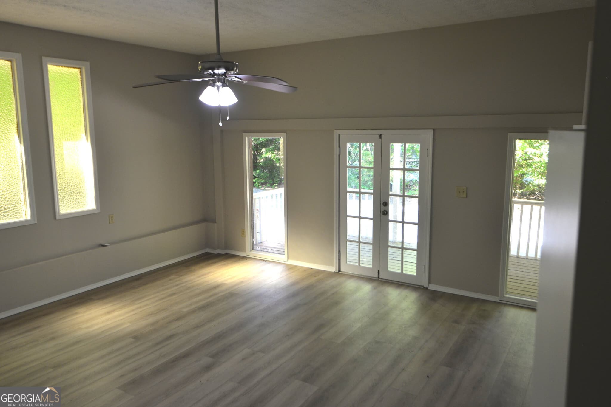 3 bedroom, 2.5 bathroom, 2,020 sq ft single family residence for sale at 3478 Highway 81, Hampton, GA 30228 — photo 7