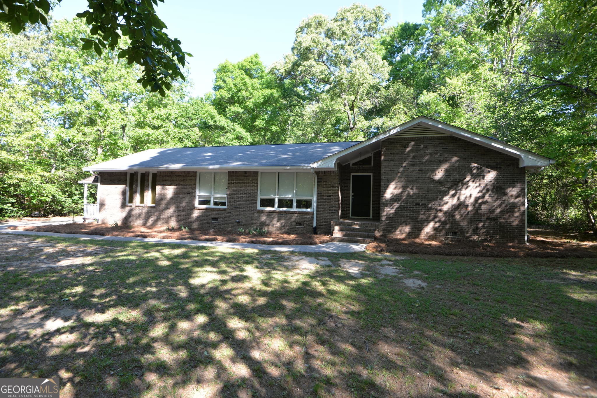 3 bedroom, 2.5 bathroom, 2,020 sq ft single family residence for sale at 3478 Highway 81, Hampton, GA 30228 — photo 1 of 21