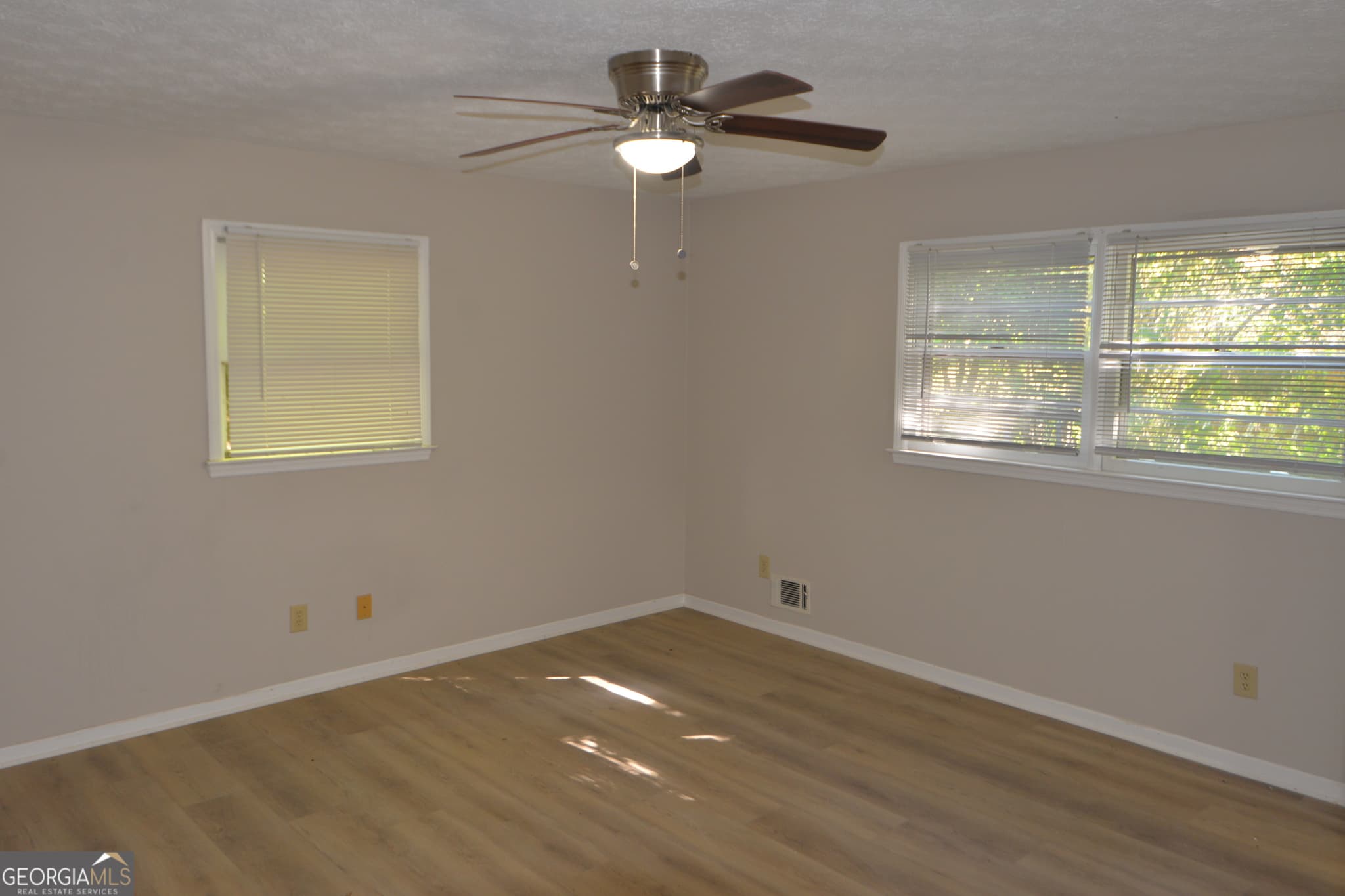 3 bedroom, 2.5 bathroom, 2,020 sq ft single family residence for sale at 3478 Highway 81, Hampton, GA 30228 — photo 9