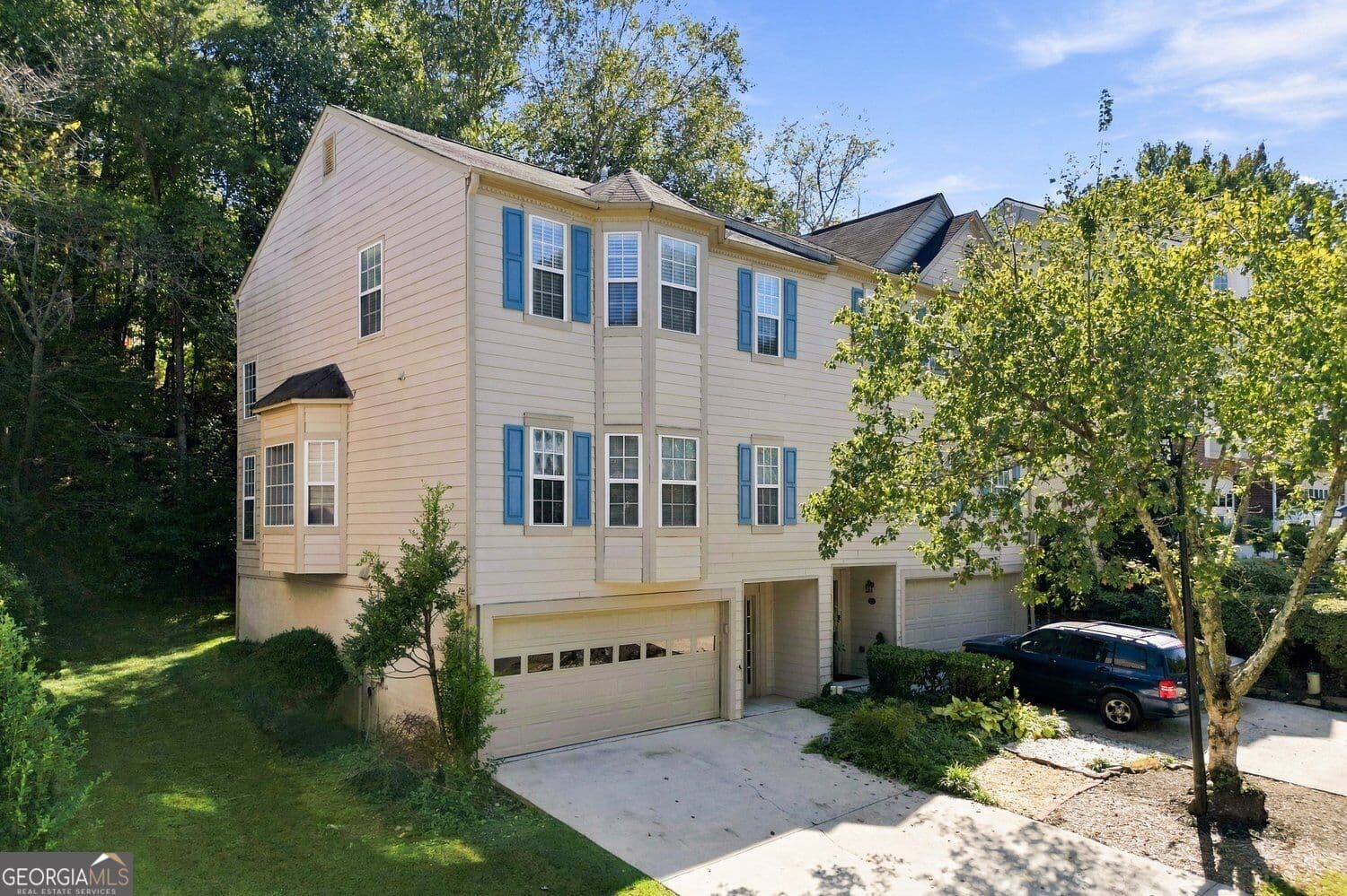 3 bedroom, 2 bathroom, 3,130 sq ft townhouse for sale at 2462 Valley Cove Drive, Duluth, GA 30097