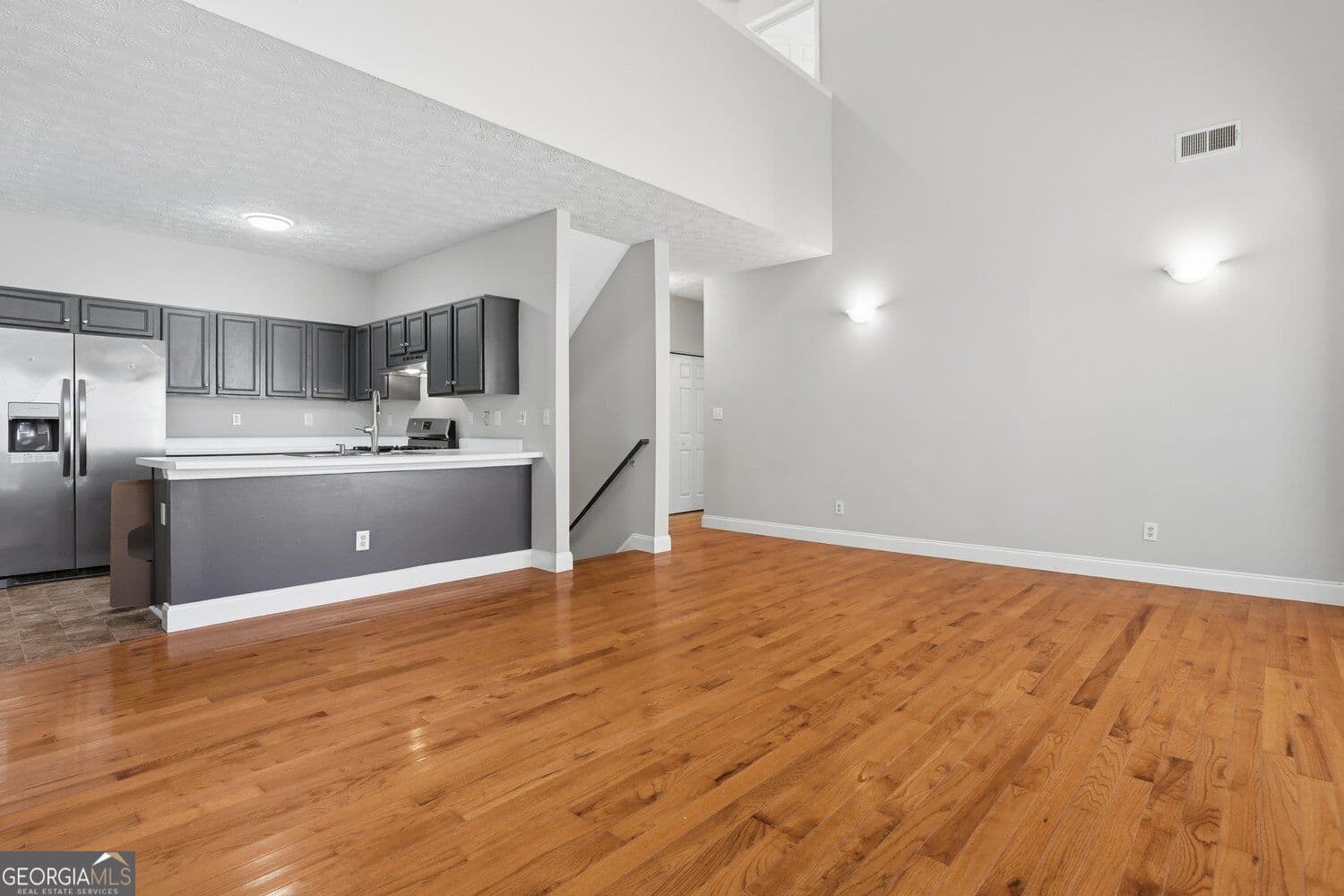 3 bedroom, 2 bathroom, 3,130 sq ft townhouse for sale at 2462 Valley Cove Drive, Duluth, GA 30097 — photo 9