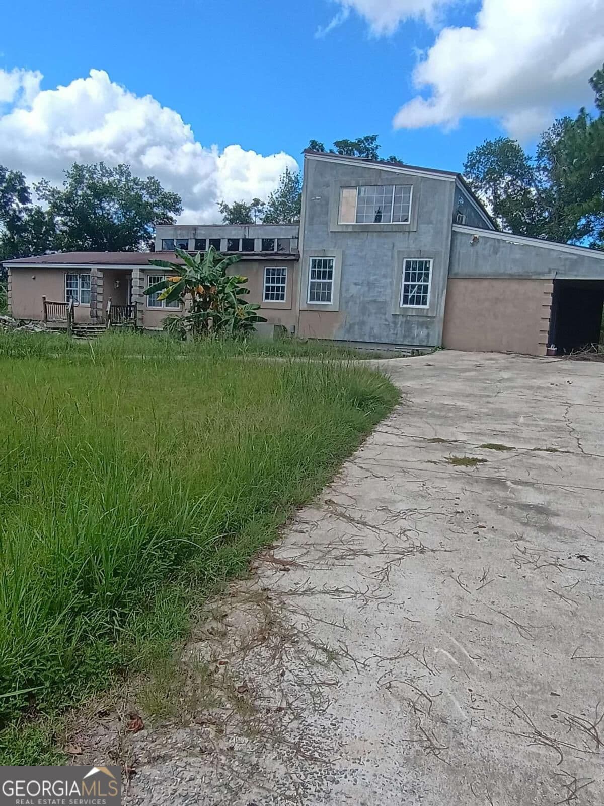 4 bedroom, 2 bathroom single family residence for sale at 470 Banklodge Drive, Douglas, GA 31535 — photo 5