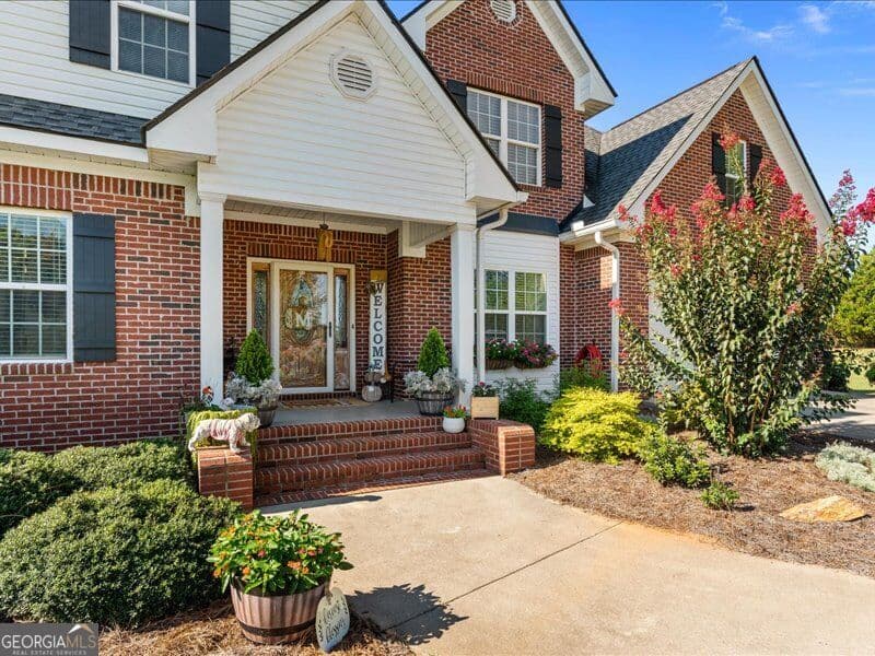 5 bedroom, 2.5 bathroom, 2,148 sq ft single family residence for sale at 1285 Highway 5, Carrollton, GA 30116 — photo 7
