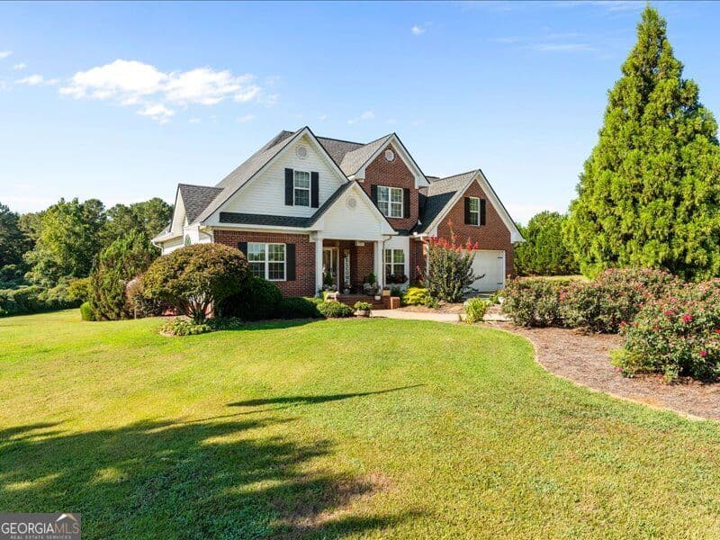 5 bedroom, 2.5 bathroom, 2,148 sq ft single family residence for sale at 1285 Highway 5, Carrollton, GA 30116 — photo 4