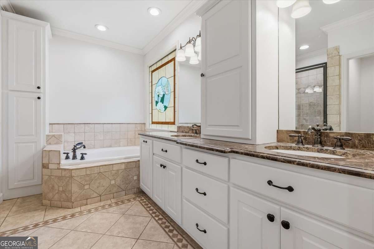 5 bedroom, 3.5 bathroom, 3,200 sq ft single family residence for sale at 113 Warwick Way, Rome, GA 30161 — photo 8