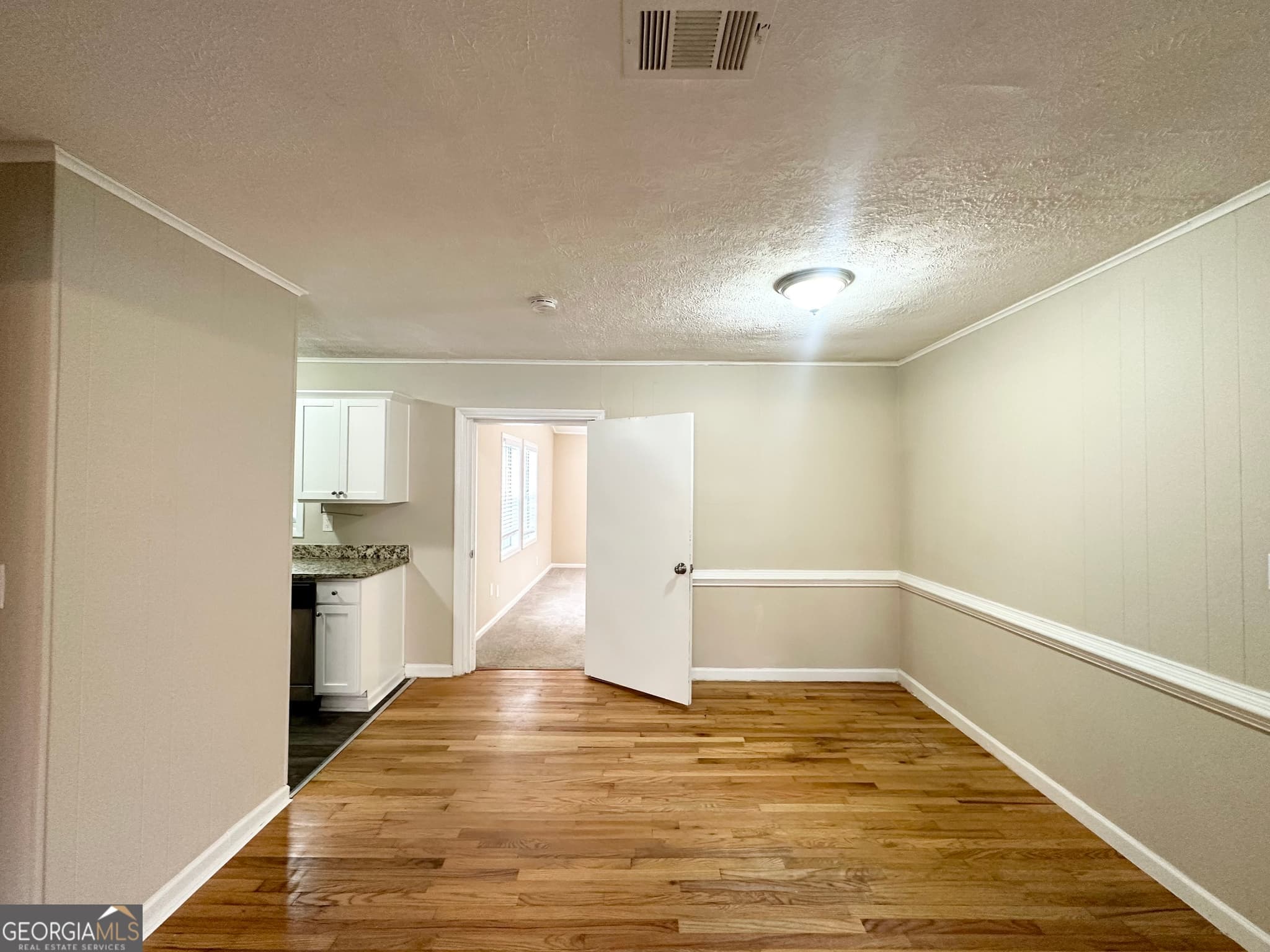 5 bedroom, 2 bathroom, 1,769 sq ft single family residence for sale at 10178 Allen Drive, Covington, GA 30014 — photo 5