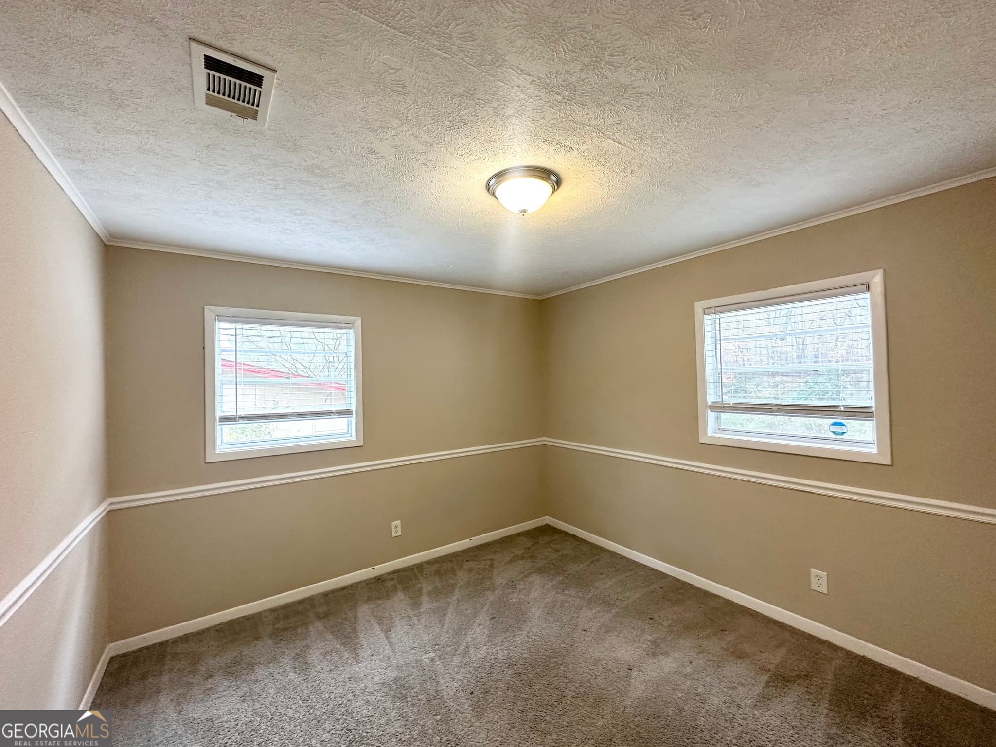 5 bedroom, 2 bathroom, 1,769 sq ft single family residence for sale at 10178 Allen Drive, Covington, GA 30014 — photo 9