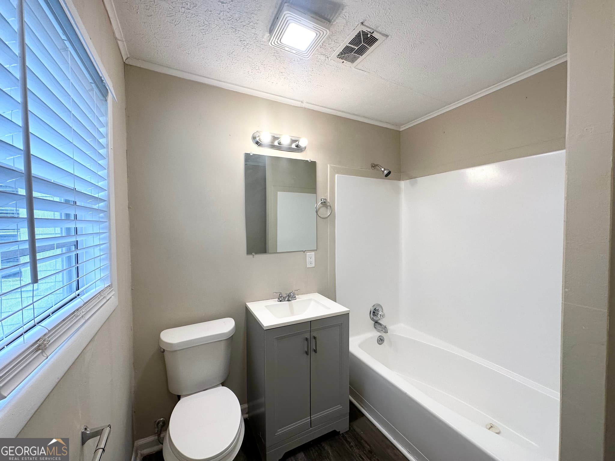 5 bedroom, 2 bathroom, 1,769 sq ft single family residence for sale at 10178 Allen Drive, Covington, GA 30014 — photo 10