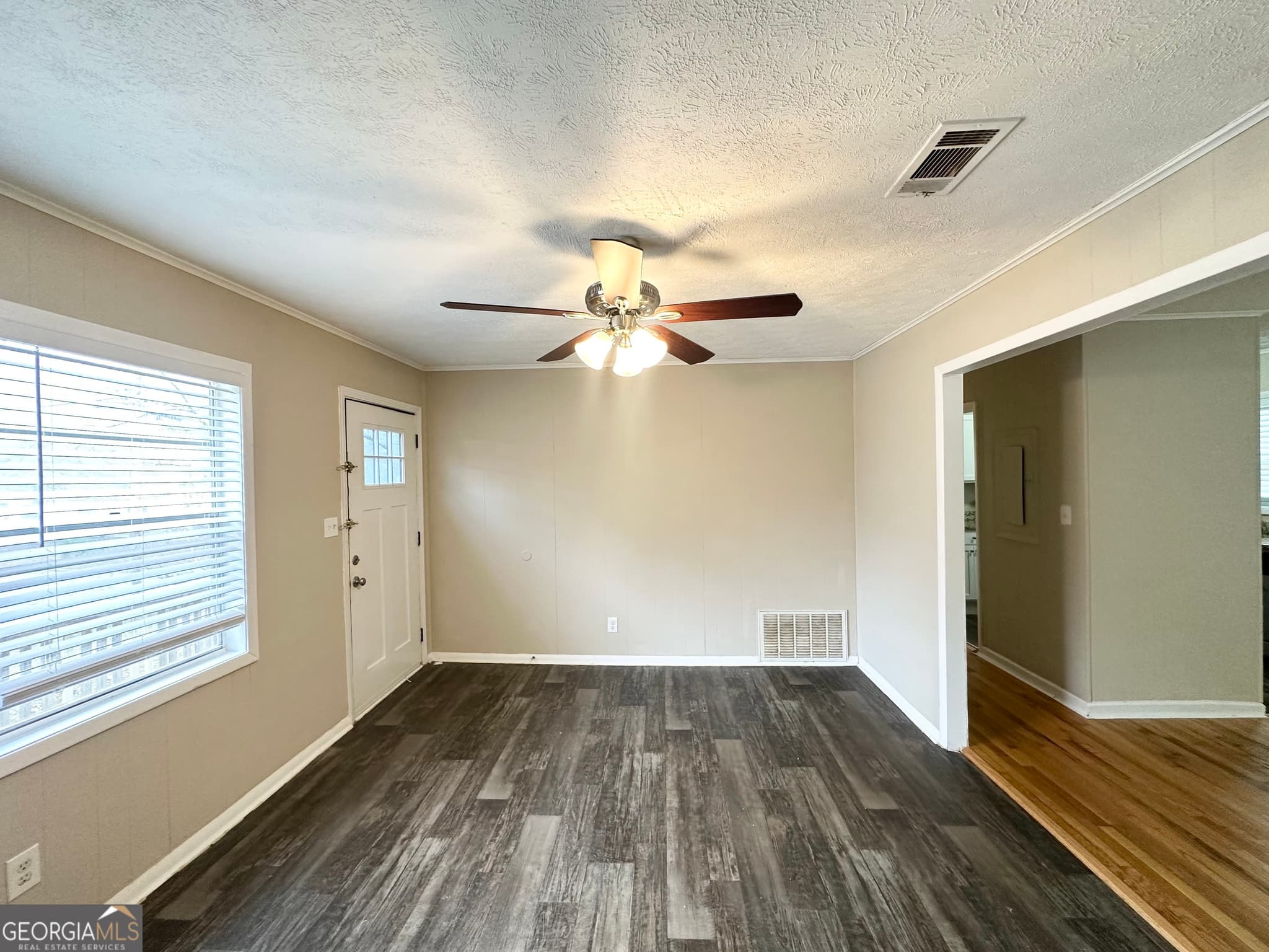 5 bedroom, 2 bathroom, 1,769 sq ft single family residence for sale at 10178 Allen Drive, Covington, GA 30014 — photo 4