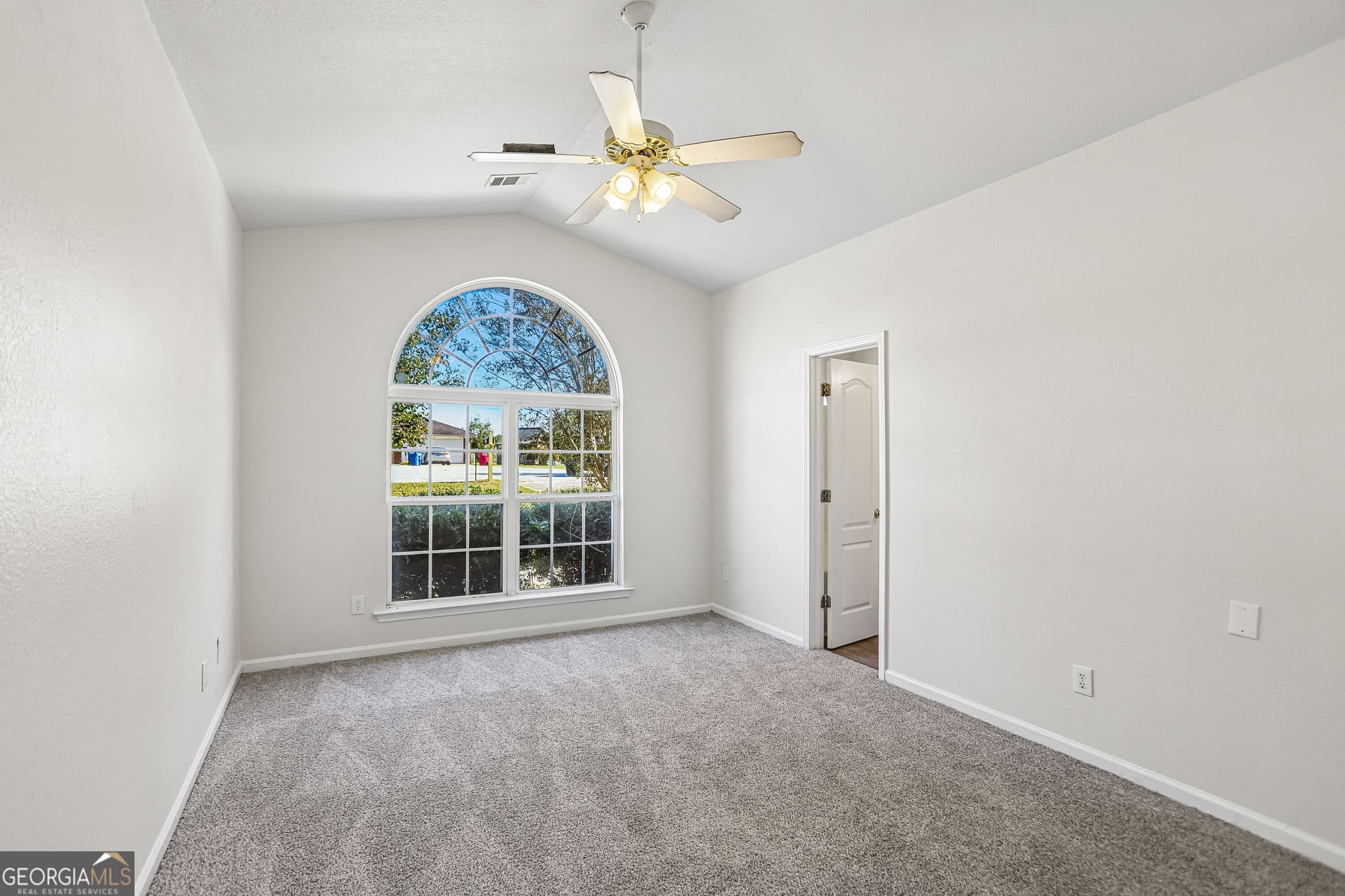 3 bedroom, 2 bathroom, 1,386 sq ft single family residence for sale at 387 Apple Blossom Way, Macon, GA 31217 — photo 4