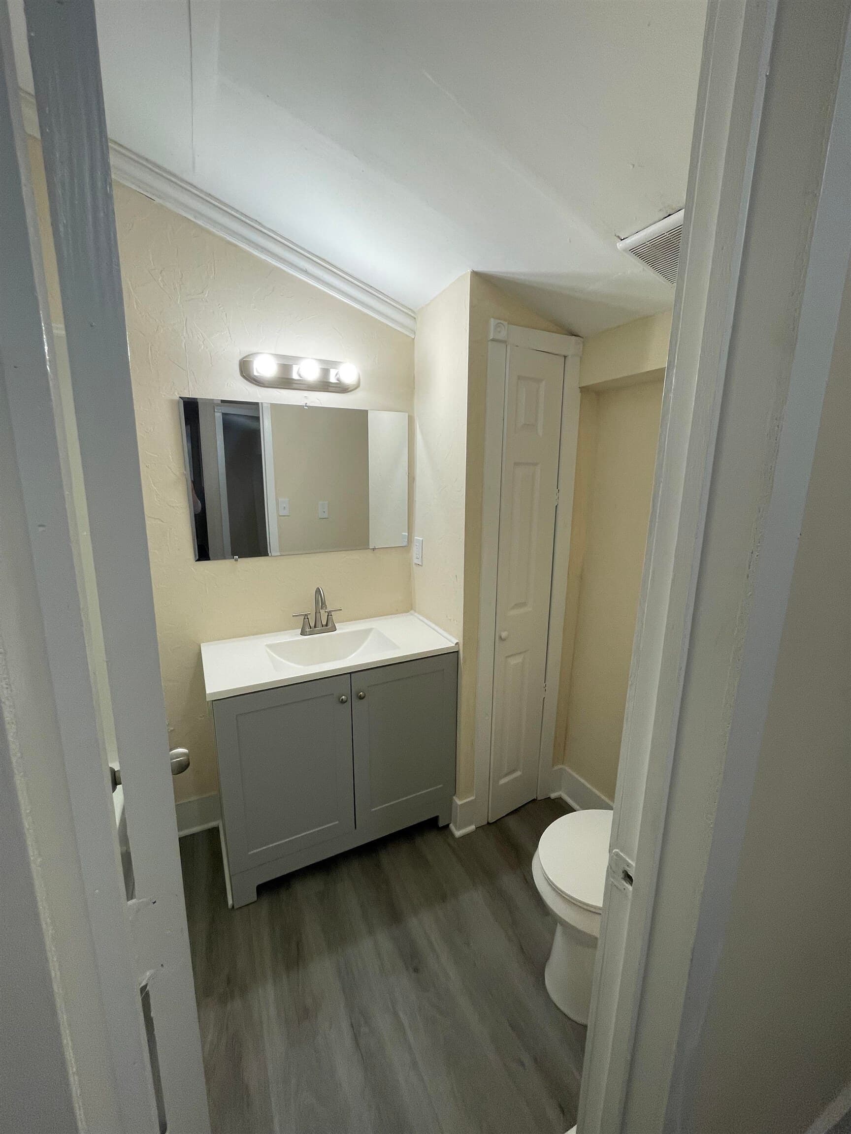 3 bedroom, 2 bathroom quadruplex for rent at 5848 Atlanta Highway 4, Flowery Branch, GA 30542 for $1,330 a month — photo 4