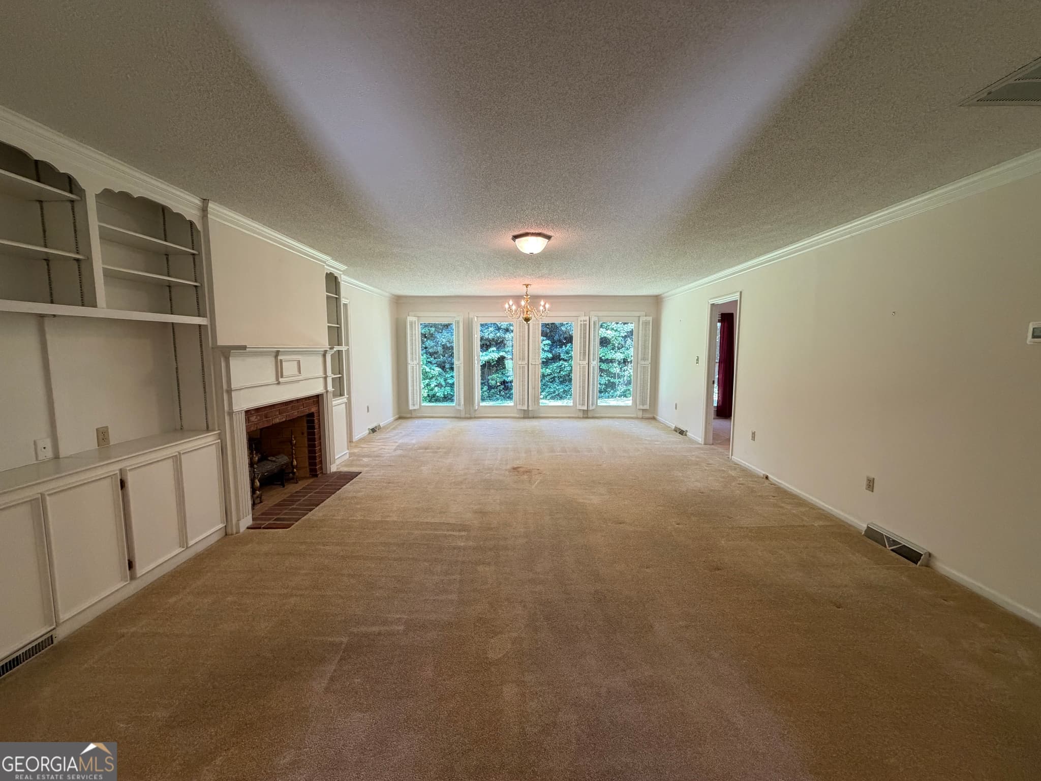 3 bedroom, 3 bathroom, 2,564 sq ft single family residence for sale at 683 Chestnut Drive, Thomson, GA 30824 — photo 3