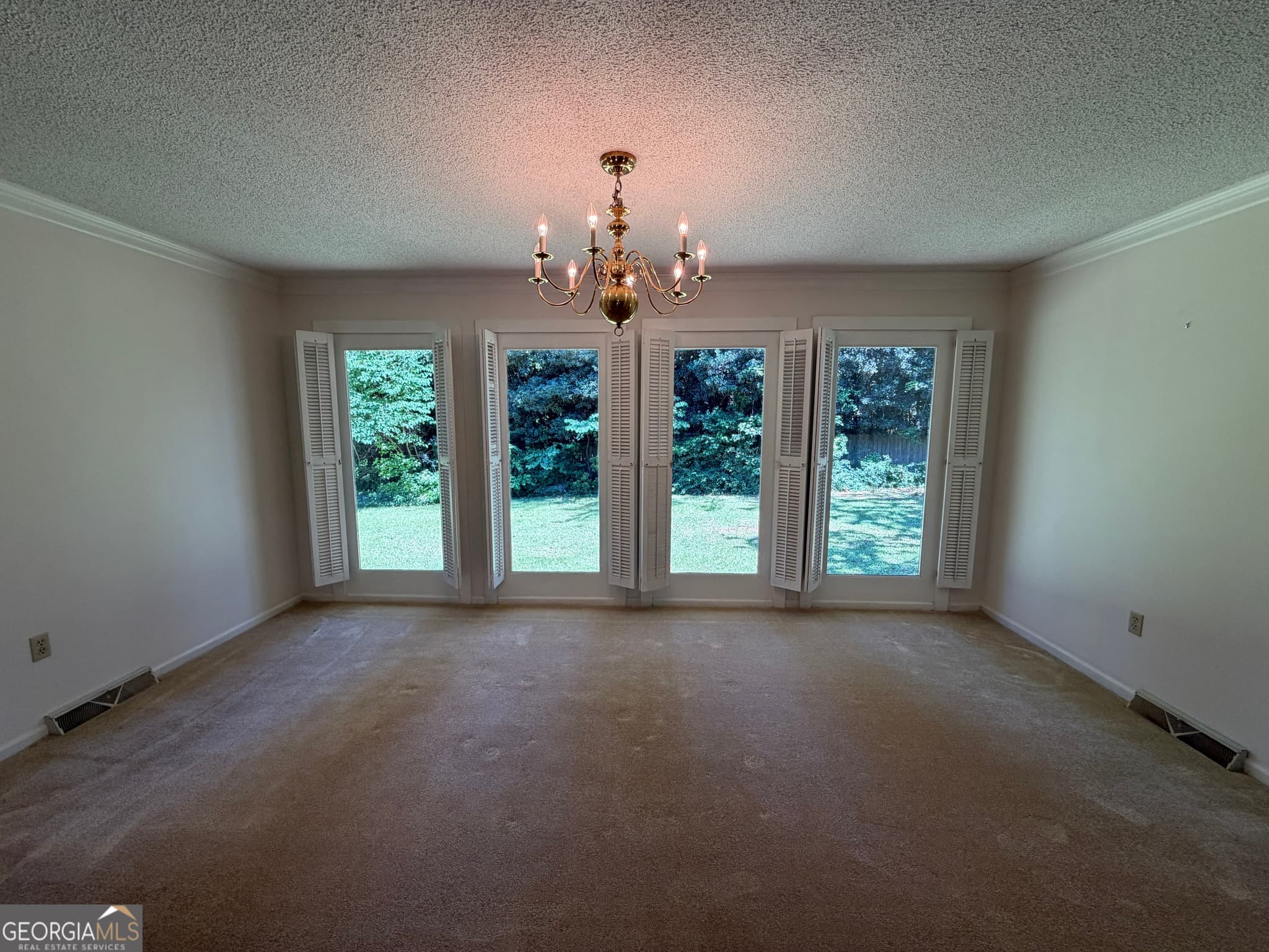 3 bedroom, 3 bathroom, 2,564 sq ft single family residence for sale at 683 Chestnut Drive, Thomson, GA 30824 — photo 5