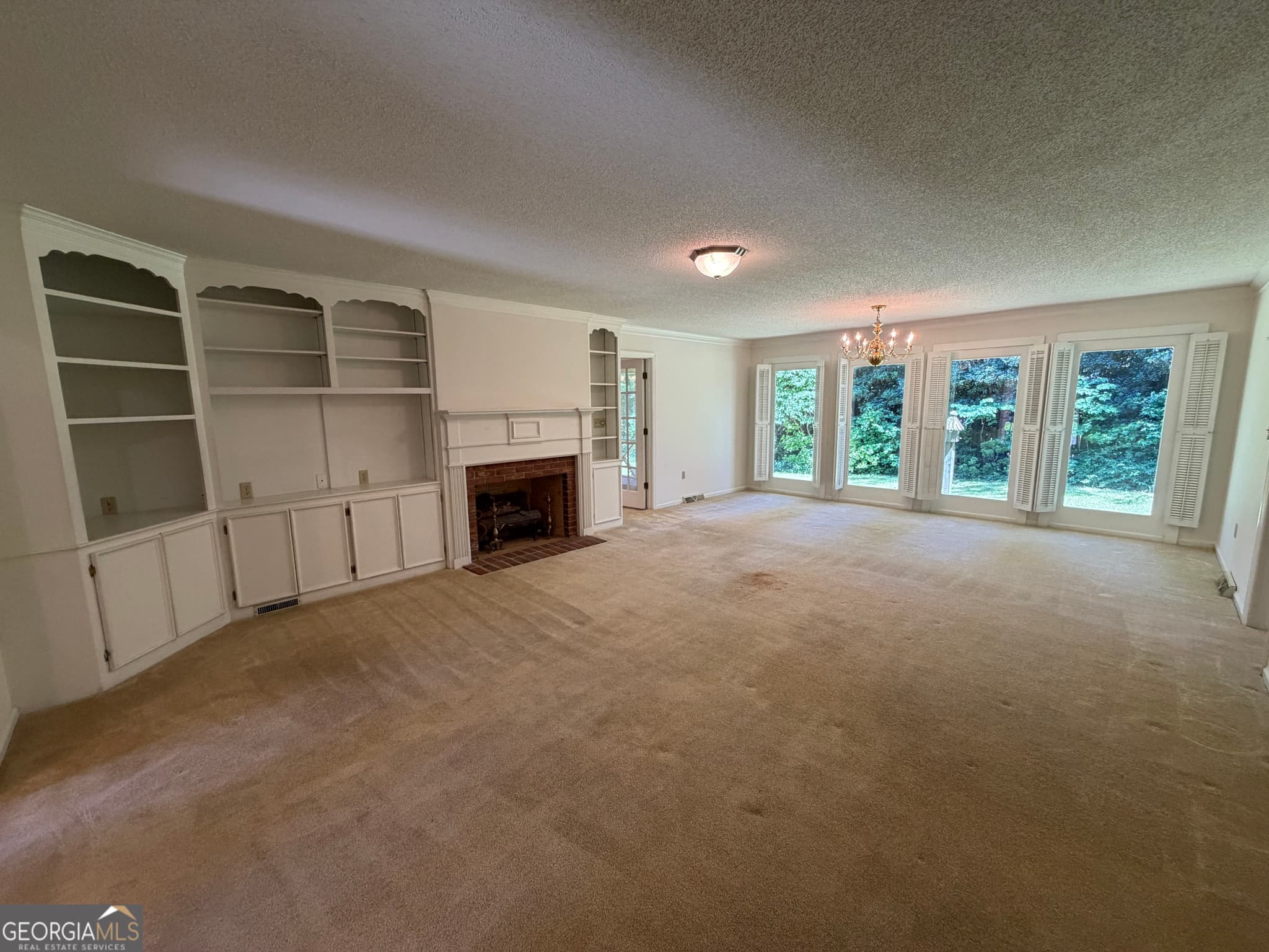 3 bedroom, 3 bathroom, 2,564 sq ft single family residence for sale at 683 Chestnut Drive, Thomson, GA 30824 — photo 4