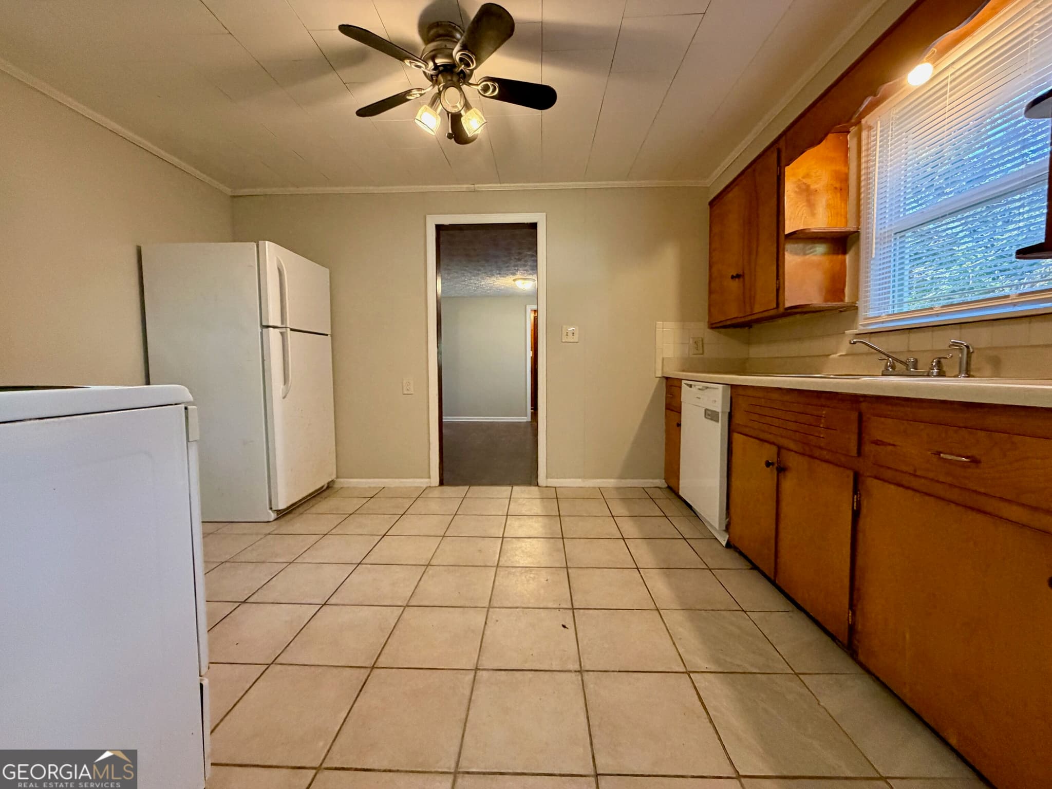 3 bedroom, 2 bathroom, 1,516 sq ft single family residence for rent at 215 Brown Street, Carrollton, GA 30117 for $1,545 a month — photo 7