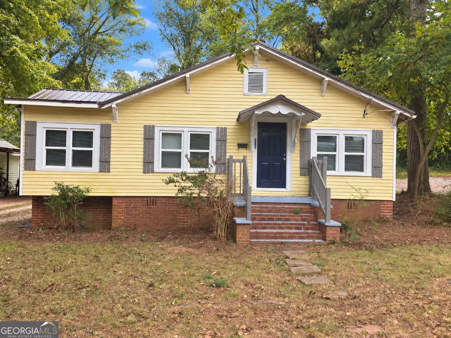 3 bedroom, 2 bathroom, 1,516 sq ft single family residence for rent at 215 Brown Street, Carrollton, GA 30117 for $1,545 a month — photo 1 of 37