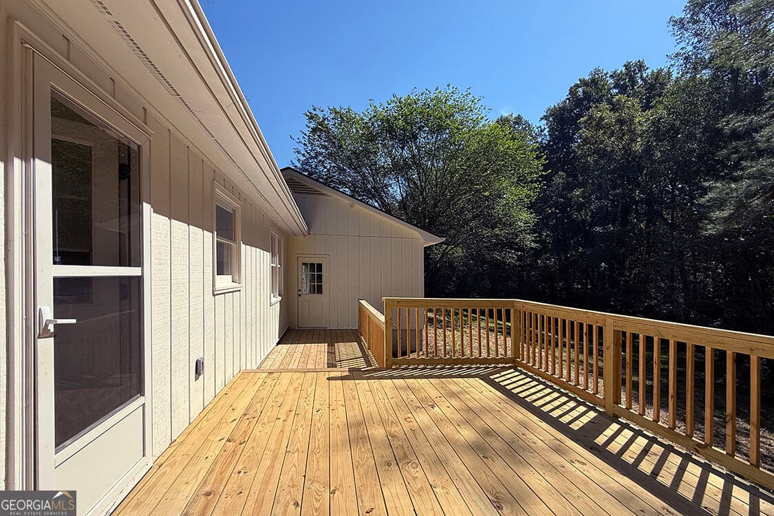 3 bedroom, 2 bathroom, 1,782 sq ft single family residence under contract at 1230 Astondale Road, Bishop, GA 30621 — photo 7