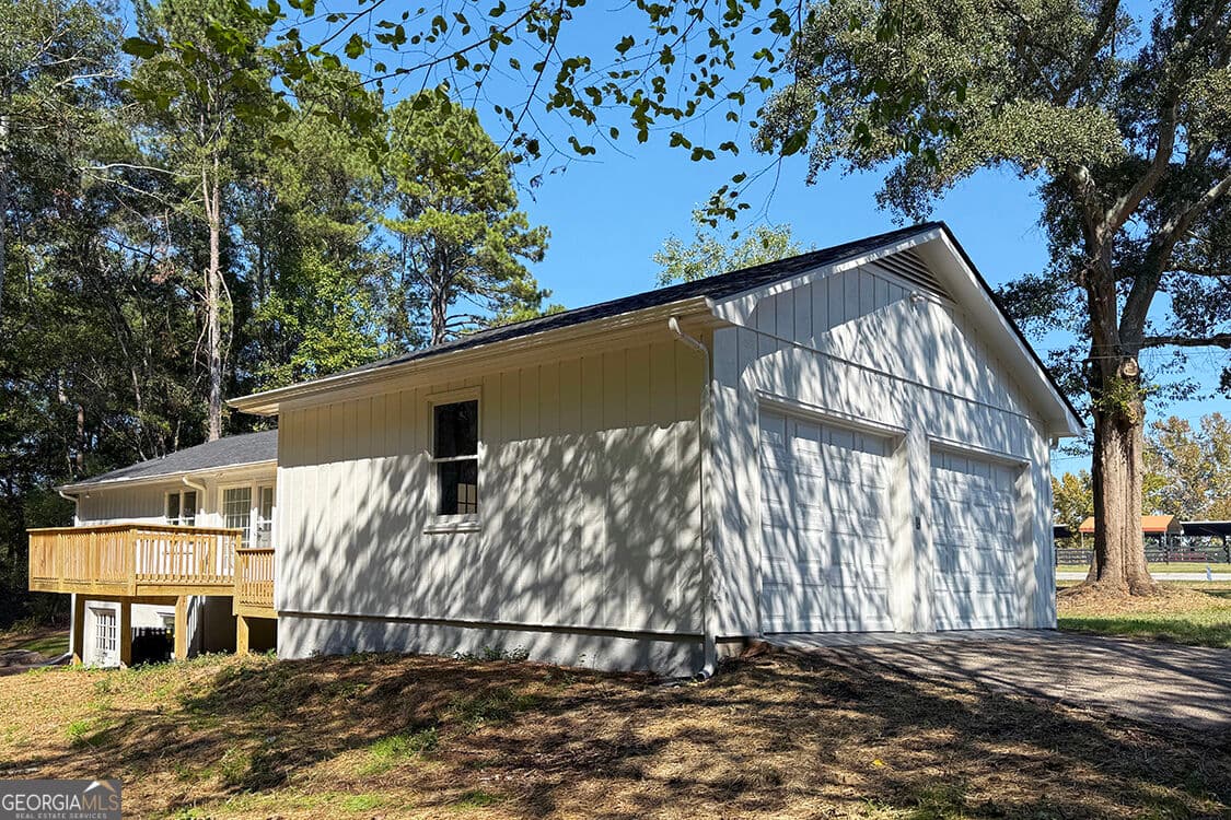 3 bedroom, 2 bathroom, 1,782 sq ft single family residence under contract at 1230 Astondale Road, Bishop, GA 30621 — photo 5