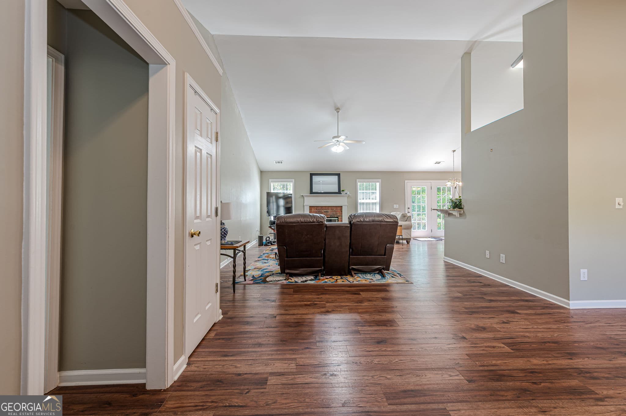 3 bedroom, 2 bathroom, 1,928 sq ft single family residence for sale at 7730 Timberline Overlook, Cumming, GA 30041 — photo 5