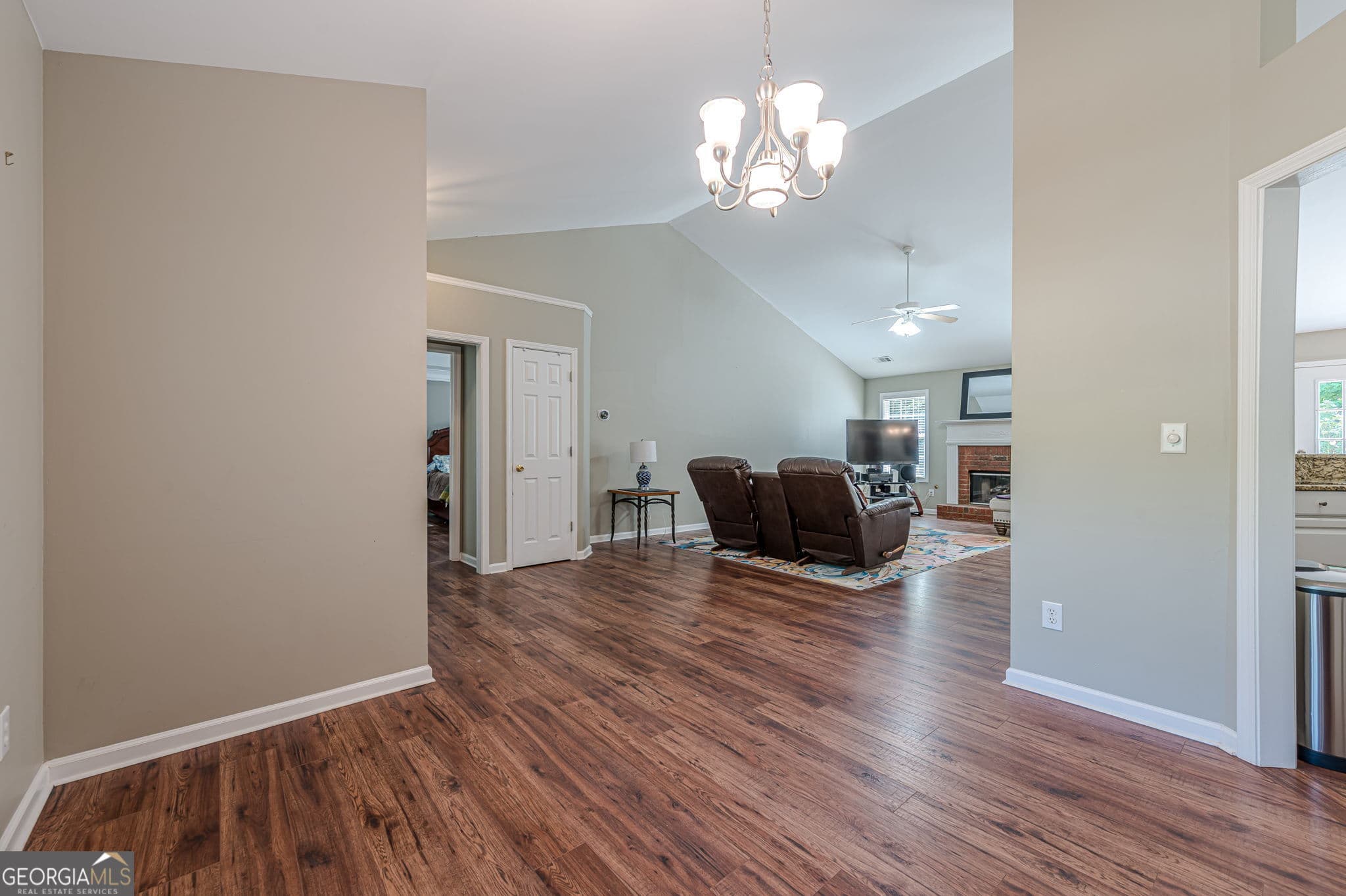 3 bedroom, 2 bathroom, 1,928 sq ft single family residence for sale at 7730 Timberline Overlook, Cumming, GA 30041 — photo 8