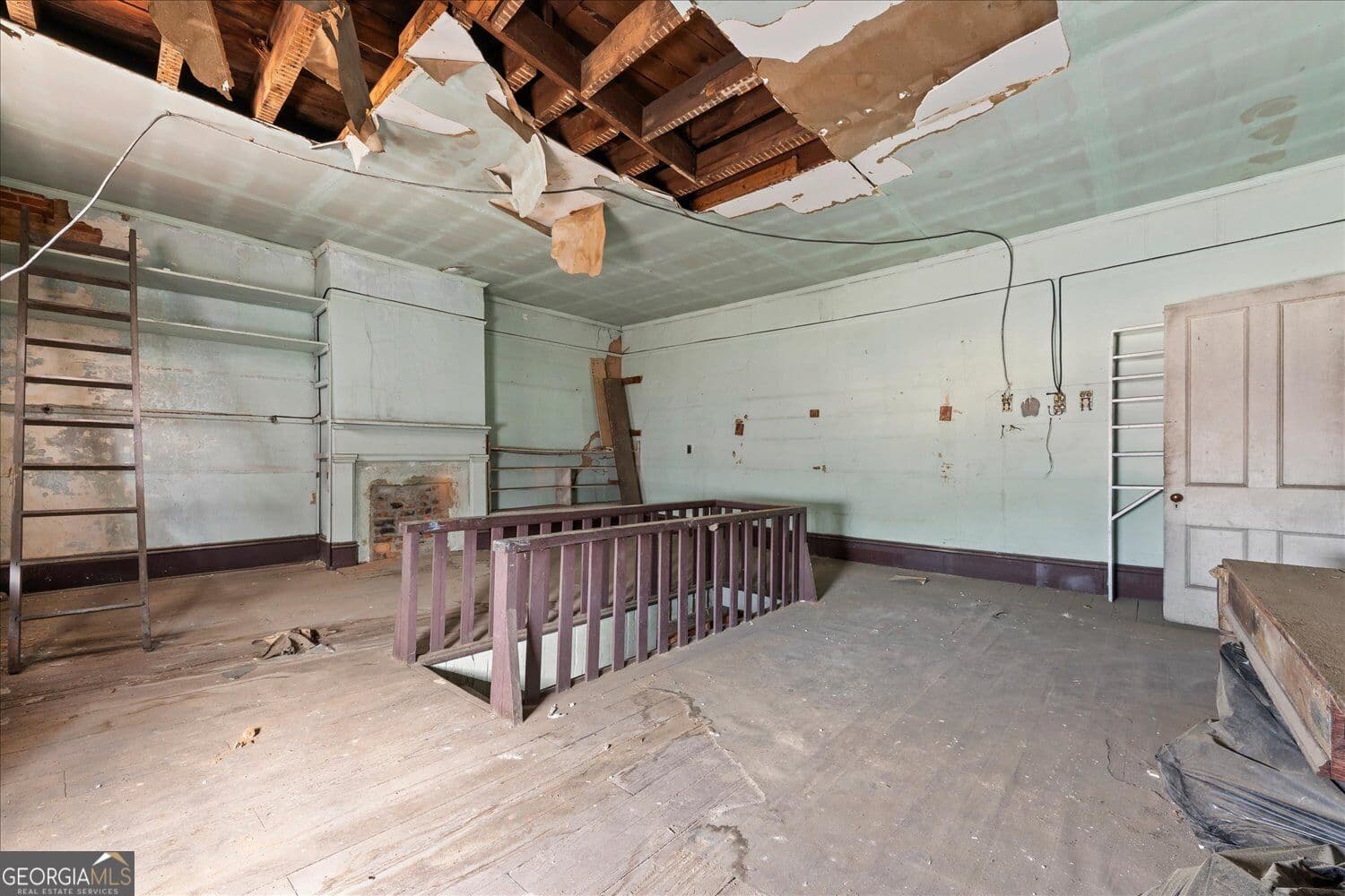 1 bedroom, 2 bathroom, 4,055 sq ft single family residence for sale at 16 E Robert Toombs Avenue, Washington, GA 30673 — photo 9